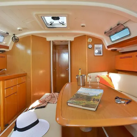 Sun Odyssey 43id * Corfu (city)
